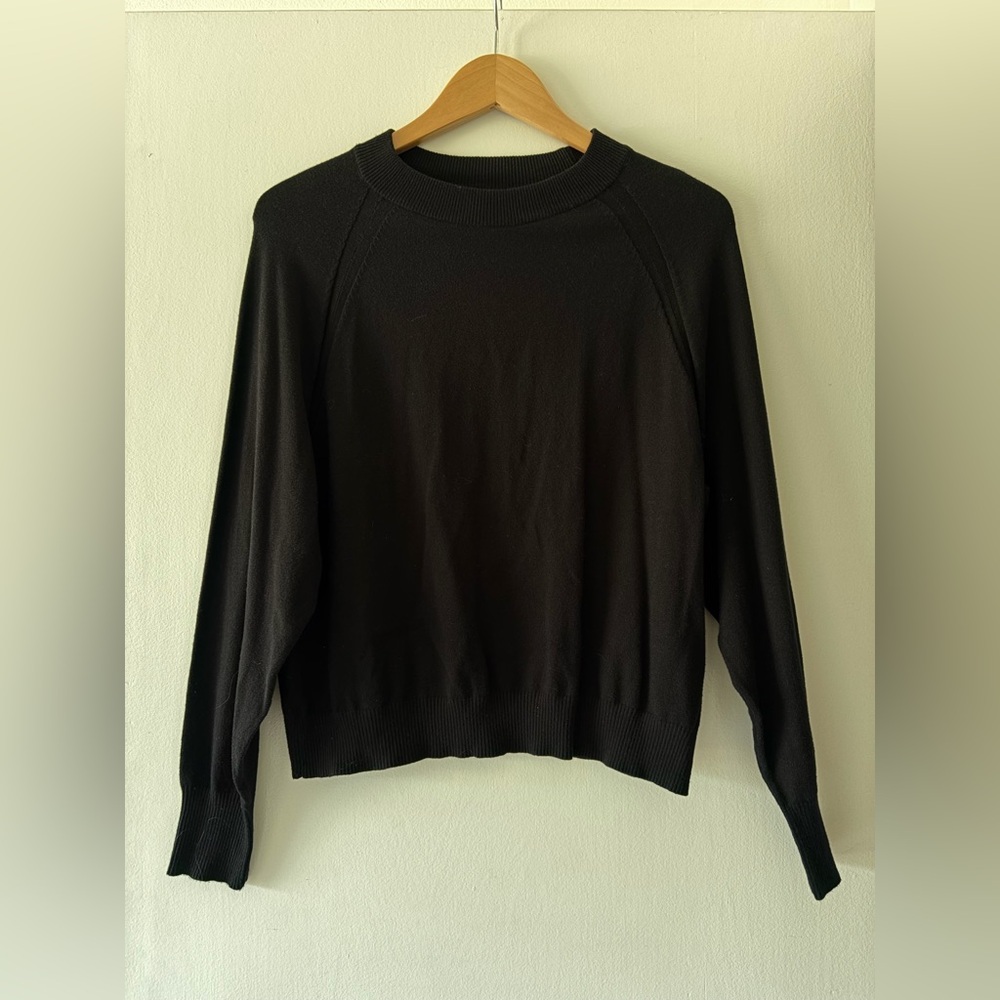 Lightweight Women’s Black Sweater